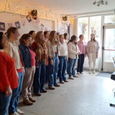 Singalicious bij Gluren bij de Buren